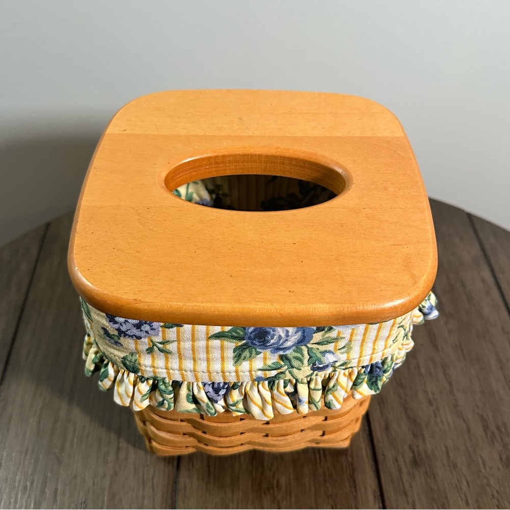 Longaberger Tissue Basket with Floral Liner - Picture 5 of 9